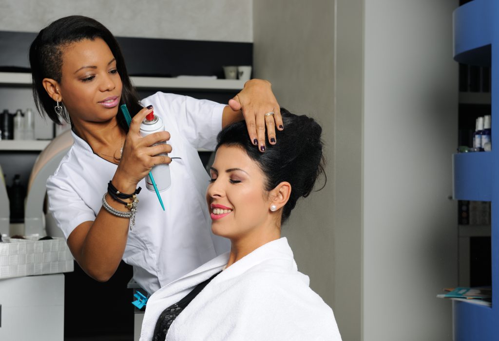 the-pros-and-cons-of-becoming-a-licensed-professional-hair-stylist